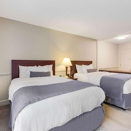 The Blu Hotel Blue Ash Cincinnati, Ascend Hotel Collection エクステリア 写真
