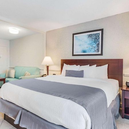 The Blu Hotel Blue Ash Cincinnati, Ascend Hotel Collection エクステリア 写真