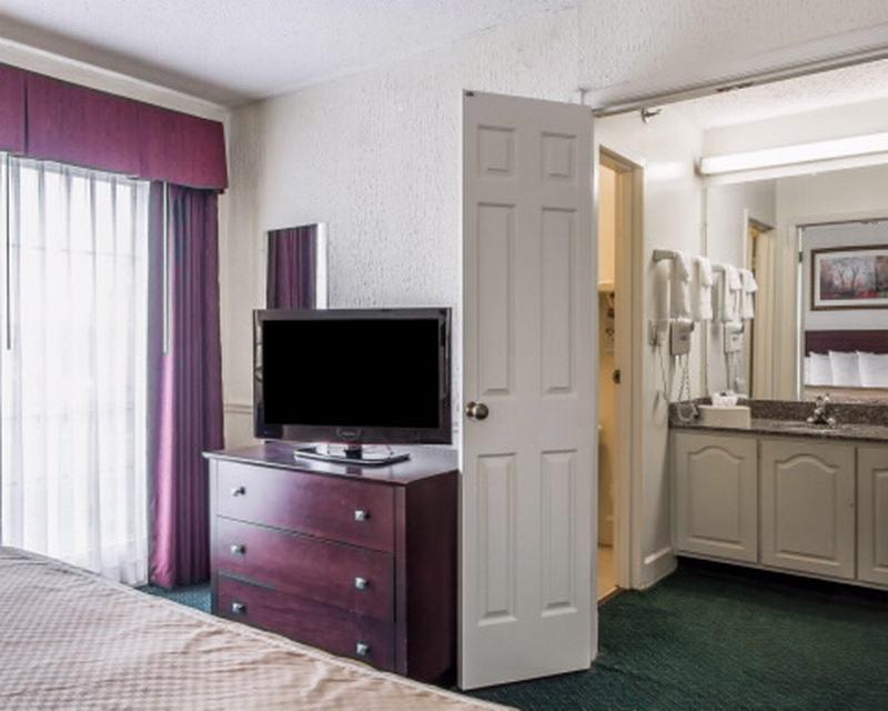 The Blu Hotel Blue Ash Cincinnati, Ascend Hotel Collection エクステリア 写真
