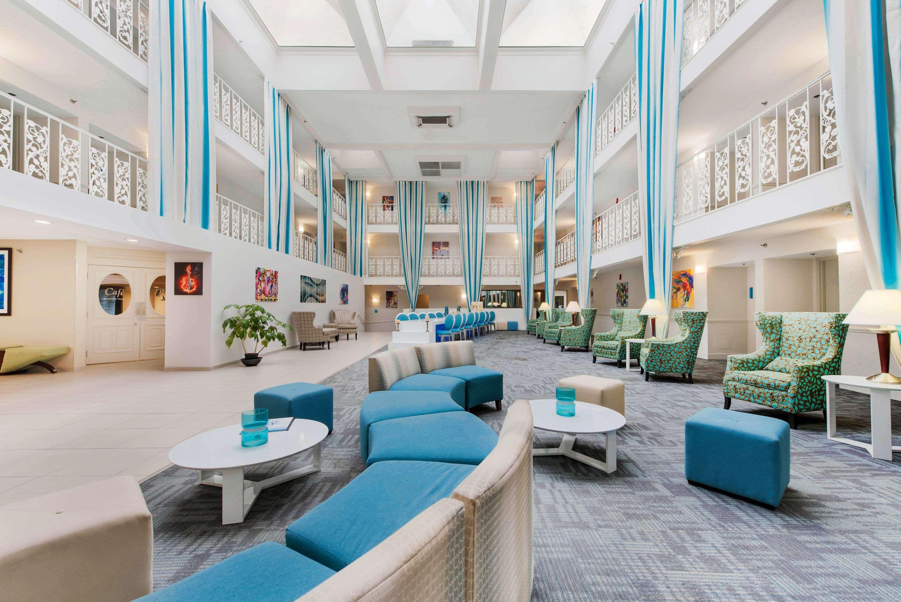 The Blu Hotel Blue Ash Cincinnati, Ascend Hotel Collection エクステリア 写真
