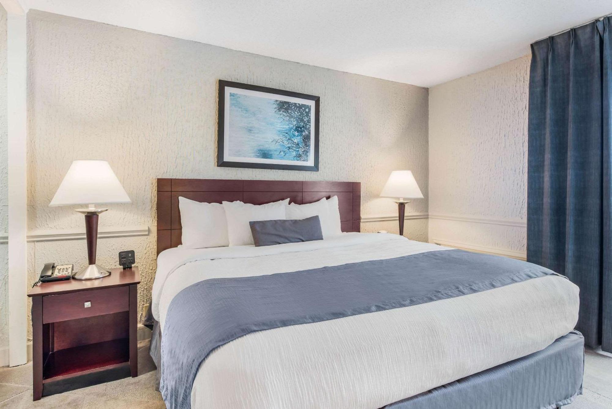 The Blu Hotel Blue Ash Cincinnati, Ascend Hotel Collection エクステリア 写真