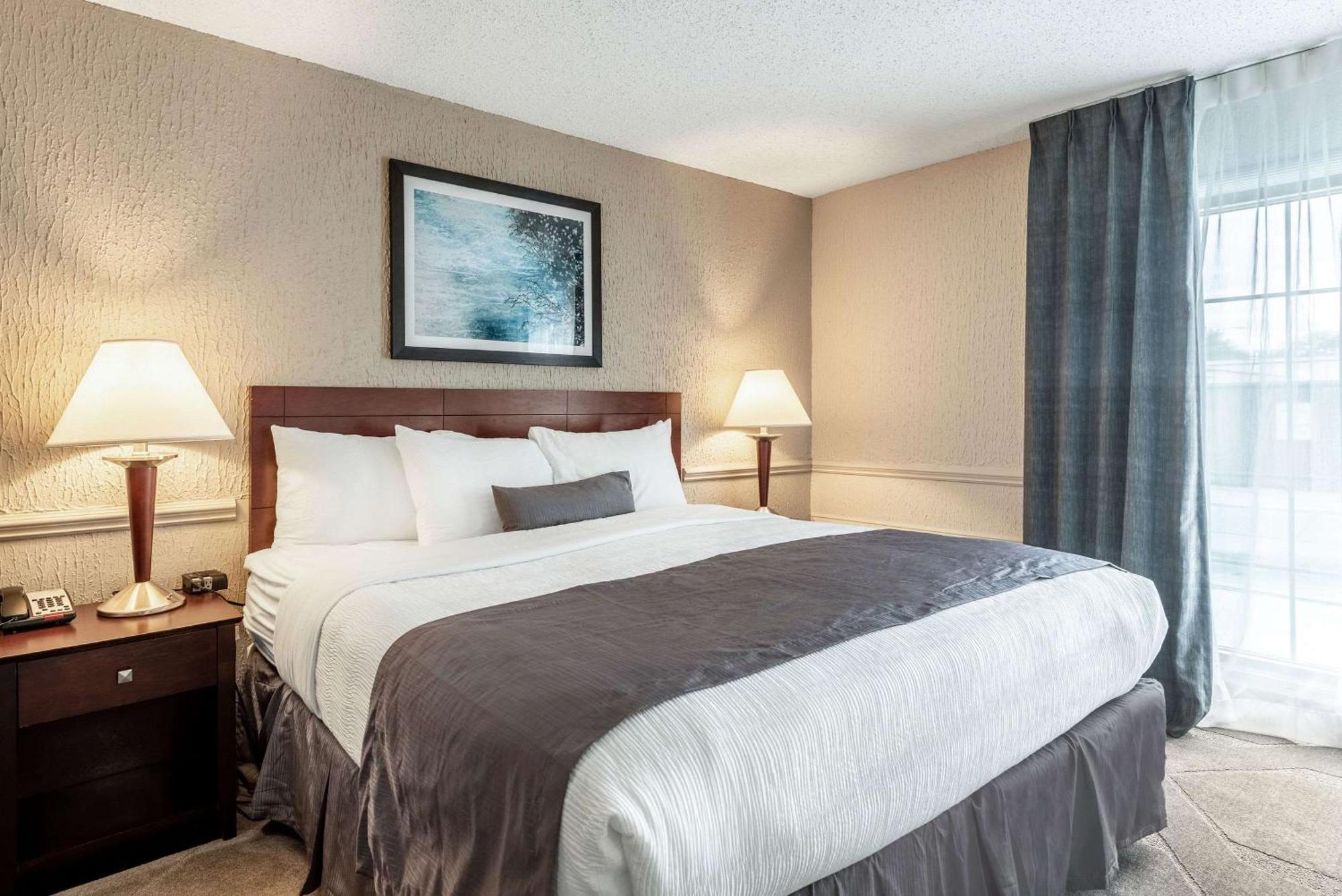 The Blu Hotel Blue Ash Cincinnati, Ascend Hotel Collection エクステリア 写真