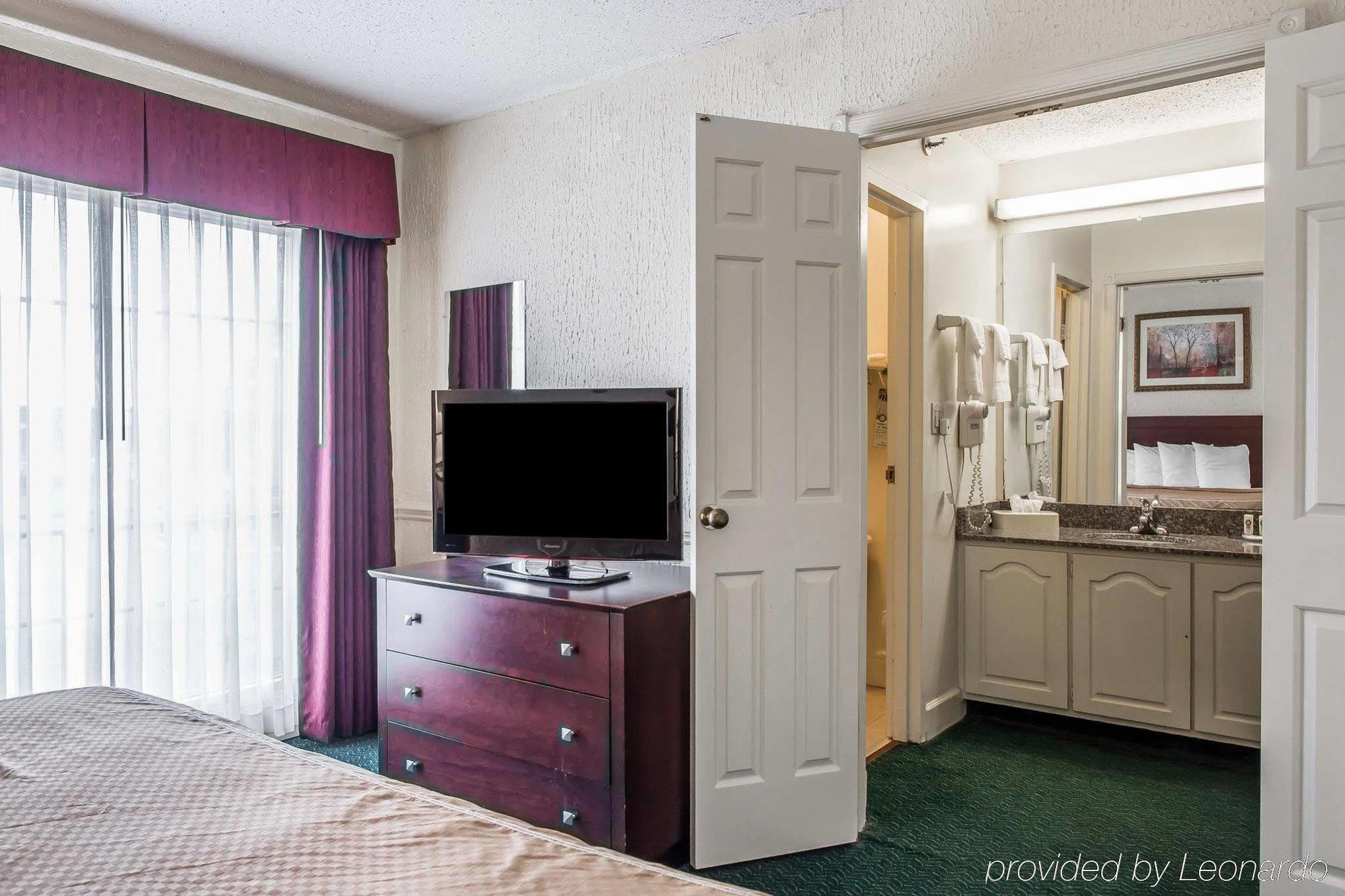 The Blu Hotel Blue Ash Cincinnati, Ascend Hotel Collection エクステリア 写真