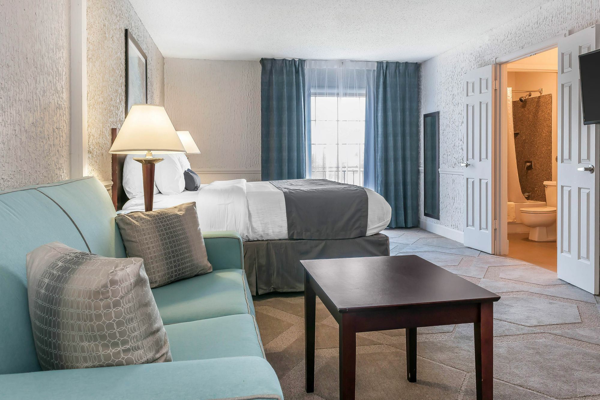 The Blu Hotel Blue Ash Cincinnati, Ascend Hotel Collection エクステリア 写真